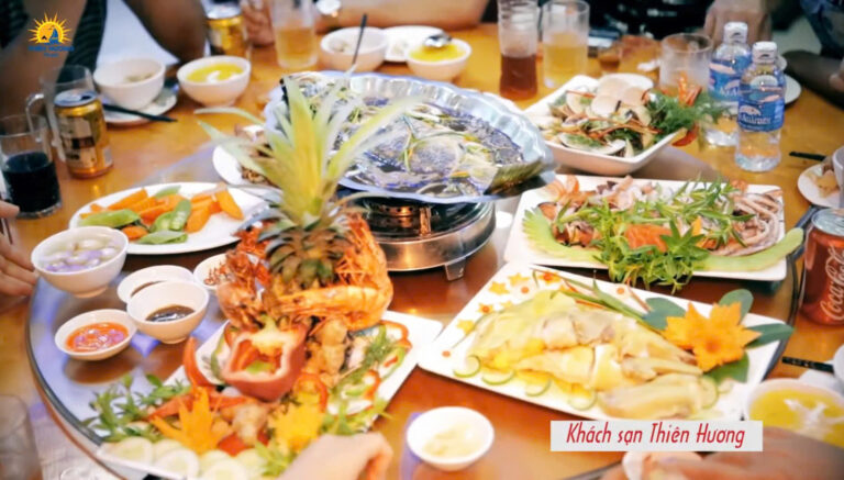 Món ăn tại nhà hàng Thiên Hương